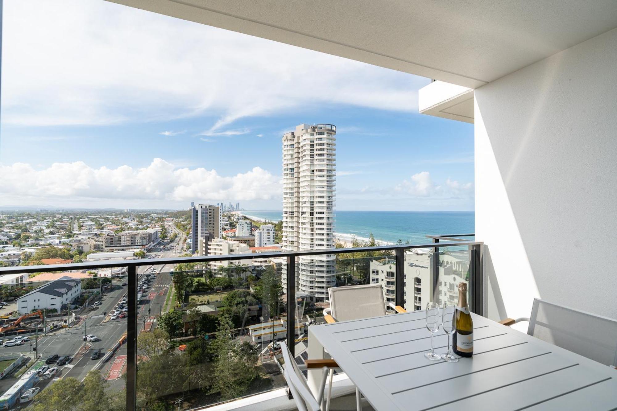 Burleigh Seaside Sanctuary * Gold Coast